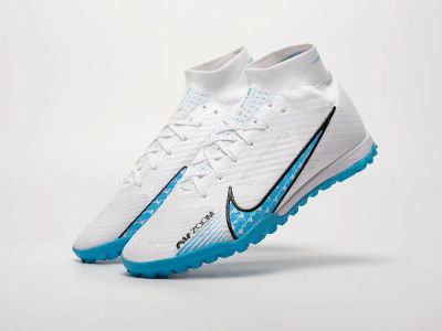 Лот: 24974666. Фото: 1. Футбольная обувь NIke Mercurial... Кеды, кроссовки, слипоны