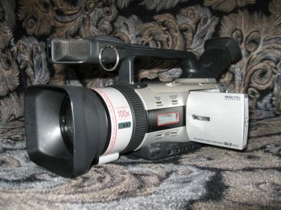 Лот: 5163420. Фото: 1. Видеокамера CANON GL2. Видеокамеры