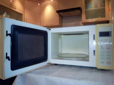 Лот: 11055903. Фото: 1. Микроволновая печь (микроволновка... Микроволновки, мини-печи