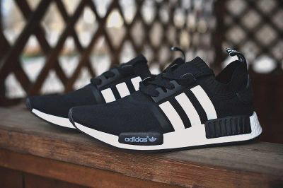 Лот: 8131035. Фото: 1. Adidas кроссовки NMD Runner Adidas... Кеды, кроссовки, слипоны