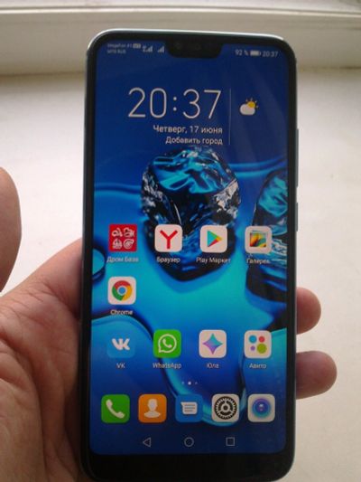Лот: 17786177. Фото: 1. Honor 10. Смартфоны