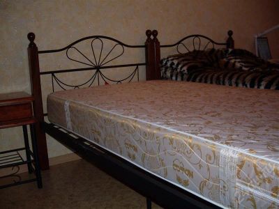 Лот: 293761. Фото: 1. Кровати, тумбочки. Диваны