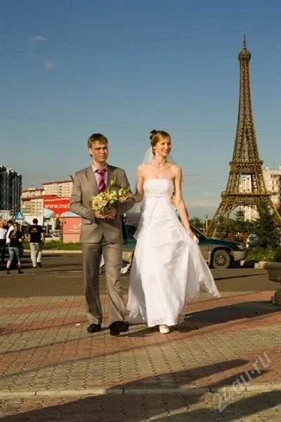 Лот: 2168899. Фото: 1. Продам свадебное платье,а так... Другое (свадебная мода)