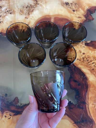 Лот: 21578563. Фото: 1. 6 красивых стаканов. Темное стекло... Кружки, стаканы, бокалы