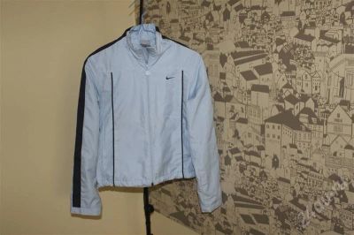 Лот: 544964. Фото: 1. Спортивный костюм Nike, р.40-42. Спортивная одежда