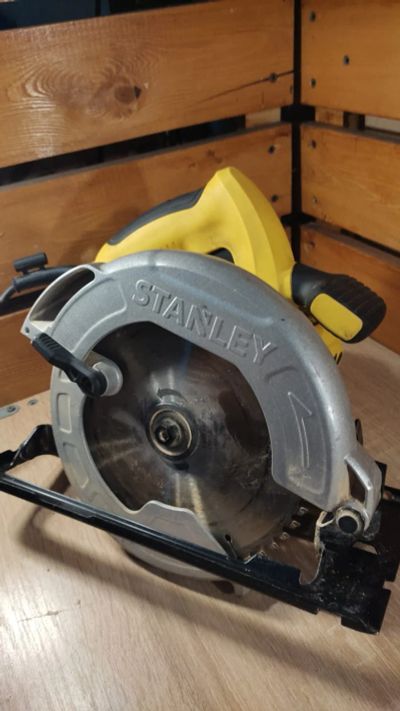 Лот: 19323498. Фото: 1. Дисковая пила Stanley SC-16 1600w... Электроинструмент