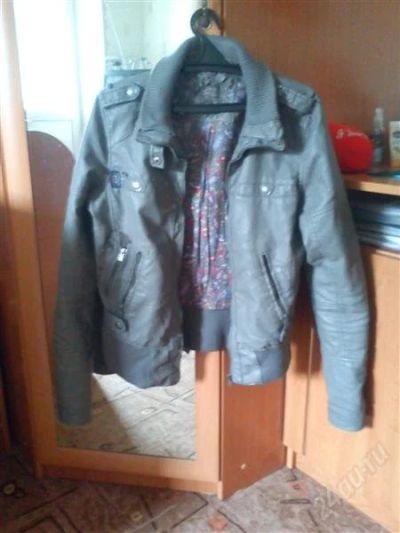 Лот: 2127025. Фото: 1. Кожанка Bershka. Верхняя одежда