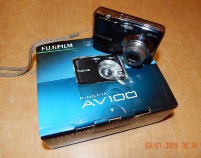 Лот: 4941072. Фото: 1. Фотоаппарат Fujifilm FinePix AV100... Цифровые компактные