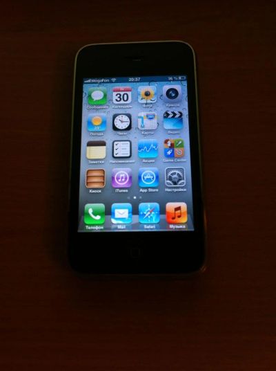 Лот: 5032177. Фото: 1. Apple iPhone 3GS 8 Gb | Айфон... Смартфоны
