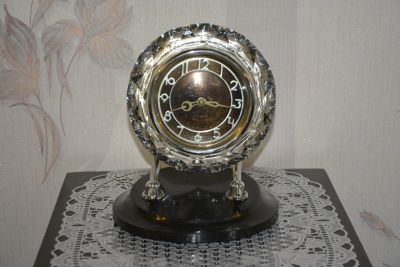 Лот: 8445523. Фото: 1. Часы настольные. Часы настенные, настольные