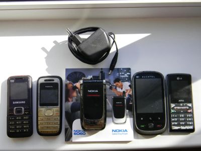 Лот: 4116211. Фото: 1. 5 рабочих телефона: Alcatel 890... Смартфоны