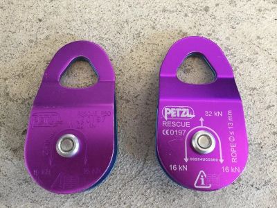 Лот: 14801153. Фото: 1. Блок-ролик P50 Petzl (USA). Альпинизм и скалолазание