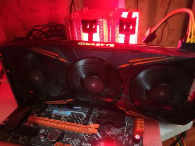 Лот: 19607460. Фото: 1. 1070 gtx видеокарта 8 gb. Видеокарты