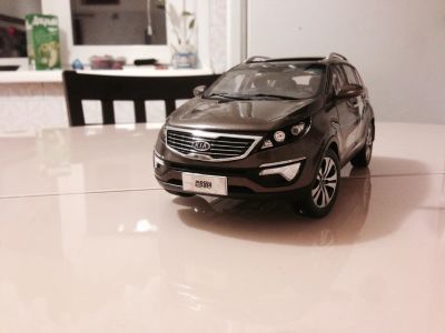 Лот: 6304961. Фото: 1. Модель металлическая KIA sportage. Автомоделизм