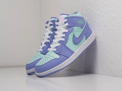 Лот: 19074169. Фото: 1. Кроссовки Nike Air Jordan 1 Mid. Кеды, кроссовки, слипоны