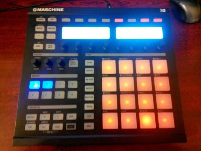 Лот: 4646571. Фото: 1. Native Instruments Maschine MK1... DJ-оборудование