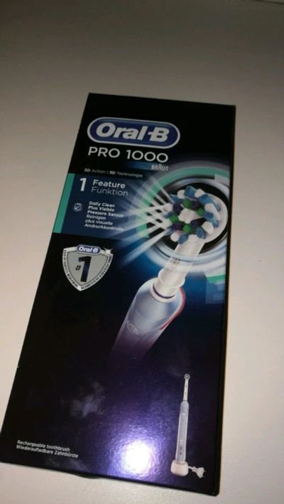 Лот: 12131627. Фото: 1. Электрическая зубная щетка oral-b... Уход за полостью рта