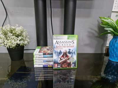 Лот: 25778114. Фото: 1. Игра Assassin's Creed: Братство... Игровые приставки, консоли