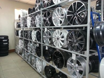 Лот: 7548474. Фото: 1. Торговый стеллаж для автодисков. Торговое