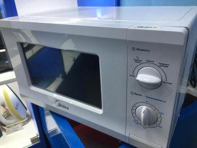 Лот: 11155752. Фото: 1. Микроволновая печь MW Midea MM720CPI. Микроволновки, мини-печи