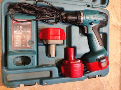 Лот: 24397679. Фото: 1. Шуруповёрт Makita 6281D. Электроинструмент