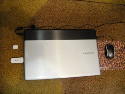 Лот: 4878302. Фото: 1. Ноутбук Samsung. [17.3" 1600x900... Ноутбуки