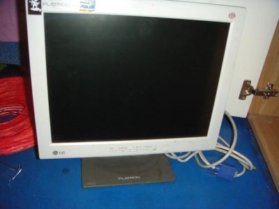 Лот: 6344469. Фото: 1. жк монитор 15" LG. ЖК-мониторы