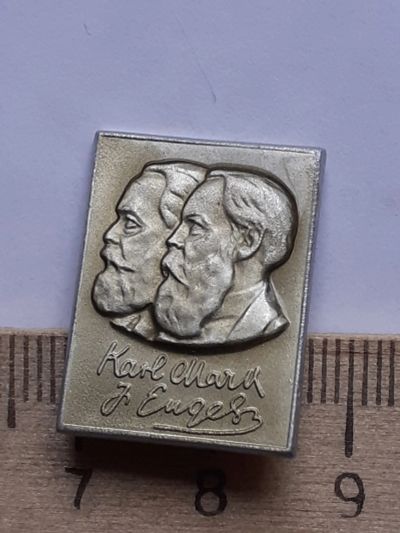 Лот: 18727406. Фото: 1. (№13033) значки известные личности... Памятные медали