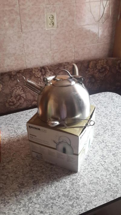 Лот: 8362255. Фото: 1. Чайник со свистком новый. Чайники, кофемашины, кулеры