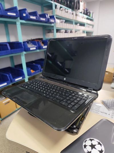 Лот: 25535681. Фото: 1. Ноутбук HP Pavilion 15-b052sr. Запчасти для ноутбуков