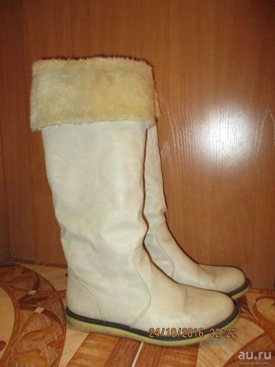 Лот: 9055207. Фото: 1. белые сапоги на плоской не скользкой... Сапоги