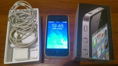 Лот: 3635673. Фото: 1. Apple Iphone 4 8gb официально... Смартфоны
