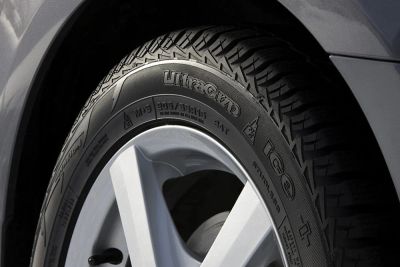 Лот: 11131812. Фото: 1. Автошина 195/55 R15 Goodyear UltraGrip... Шины