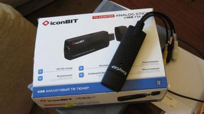 Лот: 3560032. Фото: 1. Тв-тюнер внешний Iconbit+EasyCap... ТВ-тюнеры и карты захвата