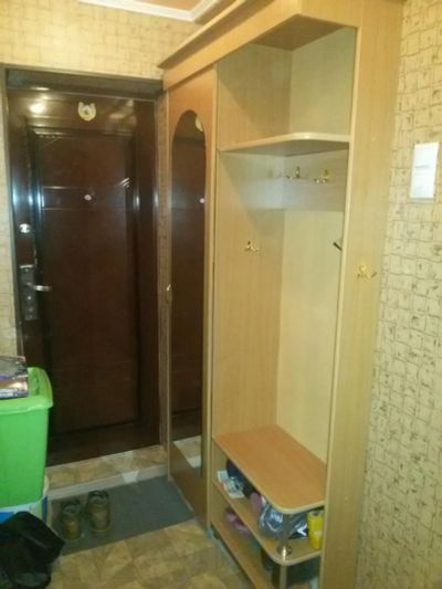 Лот: 6398204. Фото: 1. прихожая в хорошем состоянии длина... Прихожие, гардеробные
