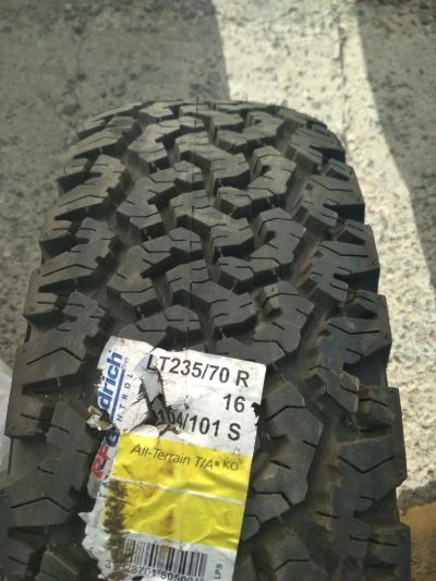 Лот: 11602190. Фото: 1. 235/70R16 104S BFGoodrich All-Terrain... Шины