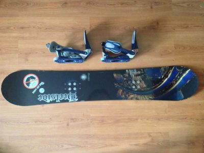 Лот: 3187727. Фото: 1. Сноуборд Heelside Hawg 159 см. Сноуборды