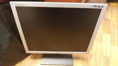 Лот: 10582721. Фото: 1. Монитор LG L1919s. ЖК-мониторы