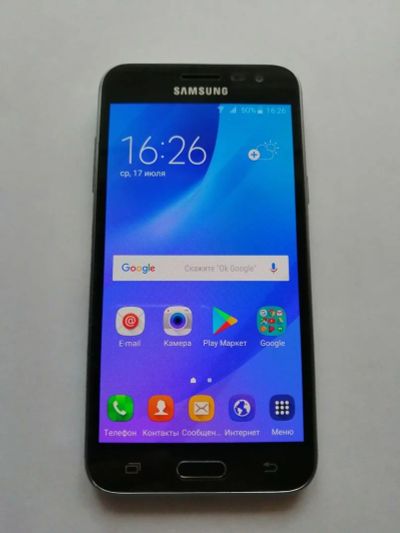 Лот: 14121796. Фото: 1. Смартфон Samsung Galaxy J3 (2016... Смартфоны