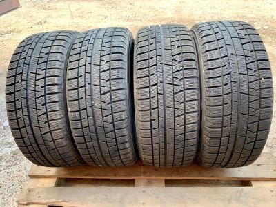 Лот: 16285020. Фото: 1. Yokohama Ice Guard IG50 215/45R17... Шины