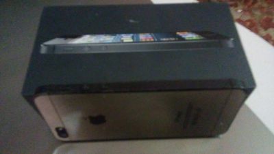 Лот: 6593179. Фото: 1. iPhone 5. Смартфоны