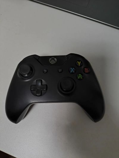 Лот: 22375505. Фото: 1. Геймпад, джойстик Xbox one, series. Аксессуары для игровых приставок, консолей, геймпады