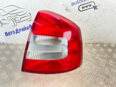 Лот: 25404534. Фото: 1. фонарь Skoda Octavia 1Z3. Кузов