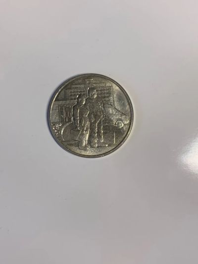 Лот: 21733454. Фото: 1. 25 рублей Медицинский работник. Россия после 1991 года