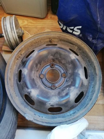 Лот: 13952454. Фото: 1. Штамповкb R15 volkswagen (4 шт... Диски