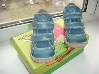 Лот: 5212640. Фото: 1. Ботинки Ecco 23. Ботинки