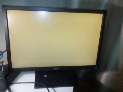 Лот: 8077250. Фото: 1. Монитор 19 дюймов Acer V193W. ЖК-мониторы