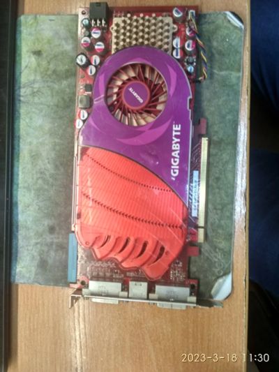 Лот: 20043743. Фото: 1. Видеокарта PCI-E 2.0 Gigabyte... Видеокарты