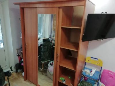 Лот: 12336331. Фото: 1. Шкаф-купе шкаф с зеркалом. Шкафы, шкафы-купе