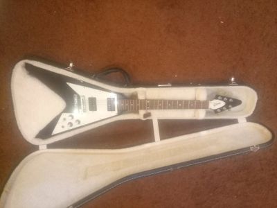 Лот: 19867212. Фото: 1. Gibson Flying V. Гитары